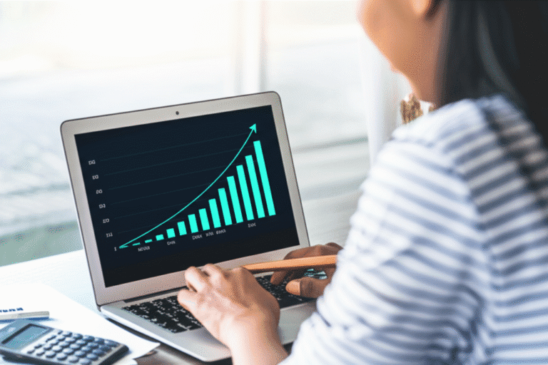 Planejamento Financeiro Pessoal Mulher analisando gráfico de planejamento financeiro